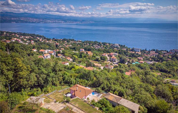 Ferienhaus für 10 Personen, mit Terrasse und Garten, mit Haustier in Lovran