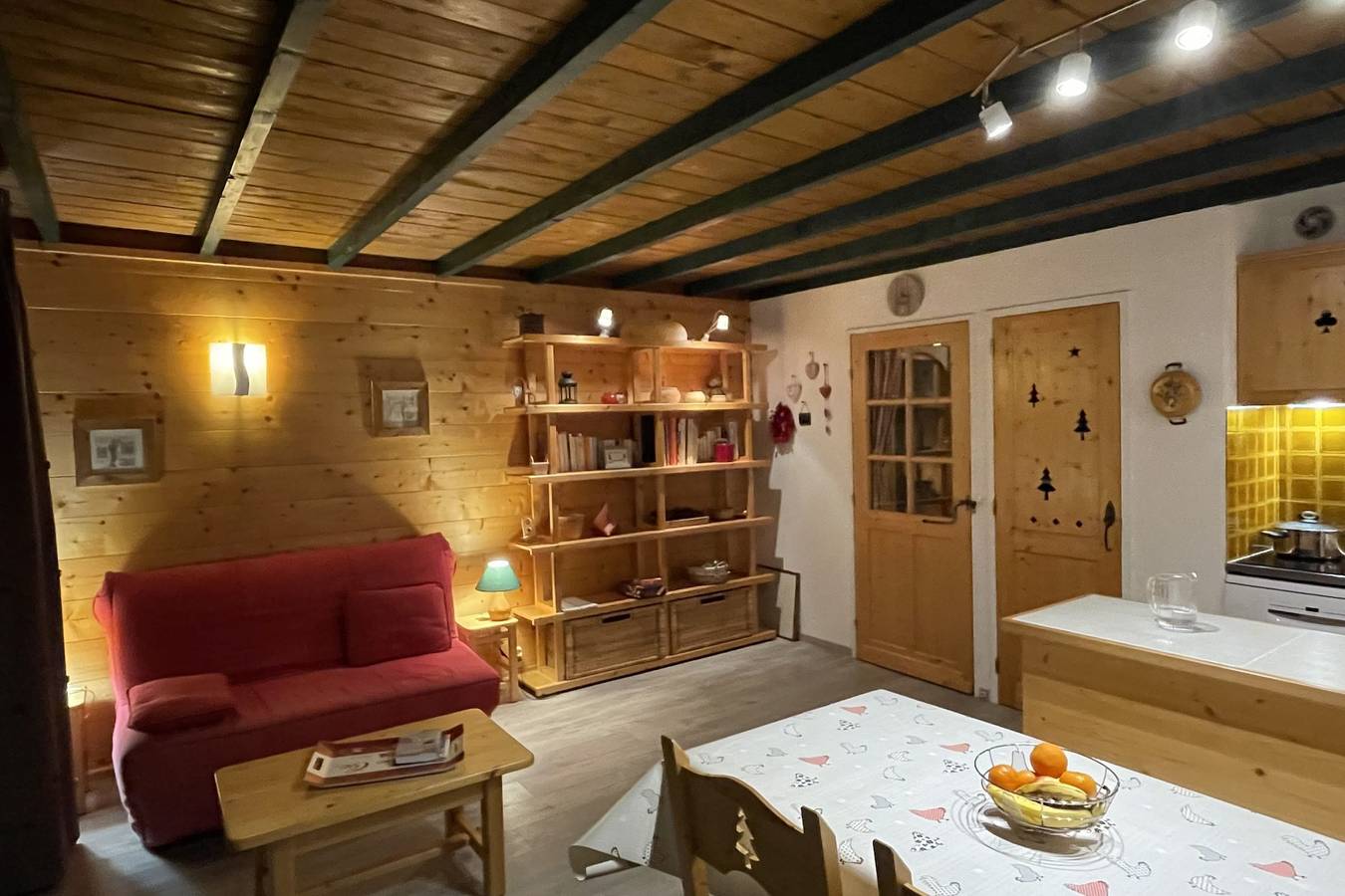 Ganze Wohnung, Ferienwohnung für 4 Personen mit Balkon in Barcelonnette, Espace Lumière
