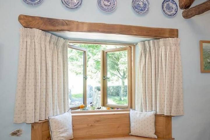 Bed and breakfast for 2 people in the United Kingdom