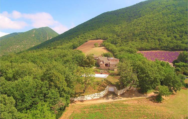 Location de vacances pour 4 personnes dans la Région de nyons