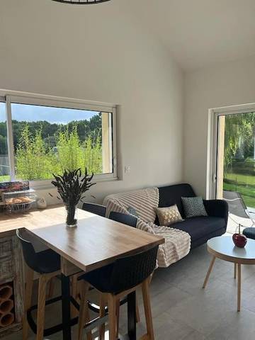 Gîte pour 3 personnes, avec jardin ainsi que terrasse et vue à Plélan-le-Petit
