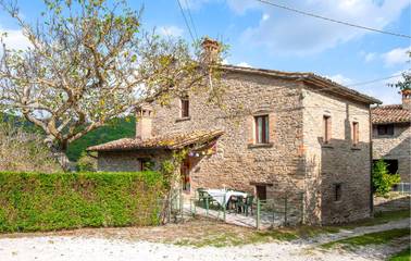 Casa Vacanza per 7 Persone in Mercatello sul Metauro, Pesaro-Urbino, Foto 2
