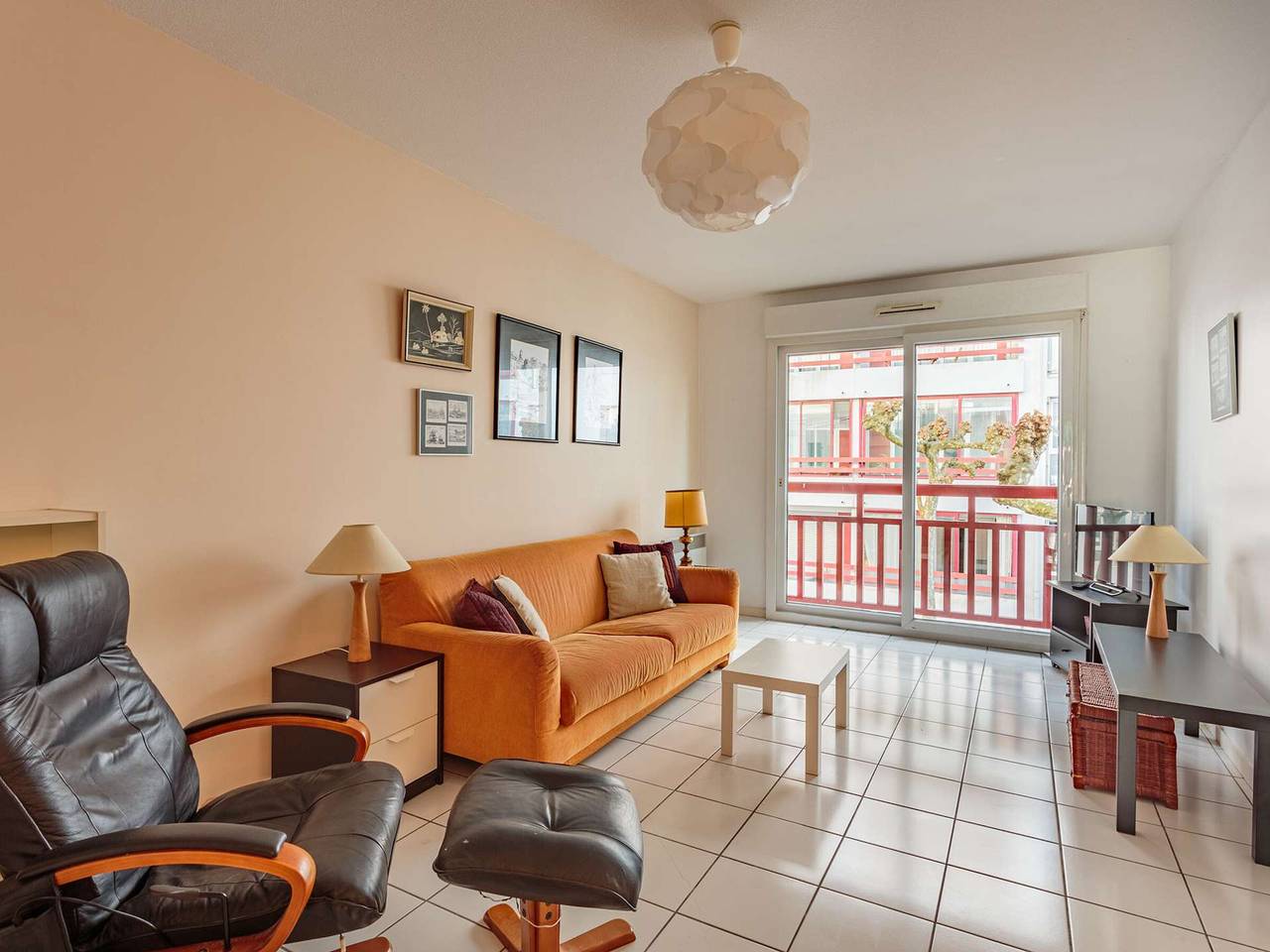 Appartamento intero, Spacious 2-Bed Apartment with Parking & Terrace in Saint-Jean-de-Luz in Saint-Jean-de-Luz, Bayonne e dintorni