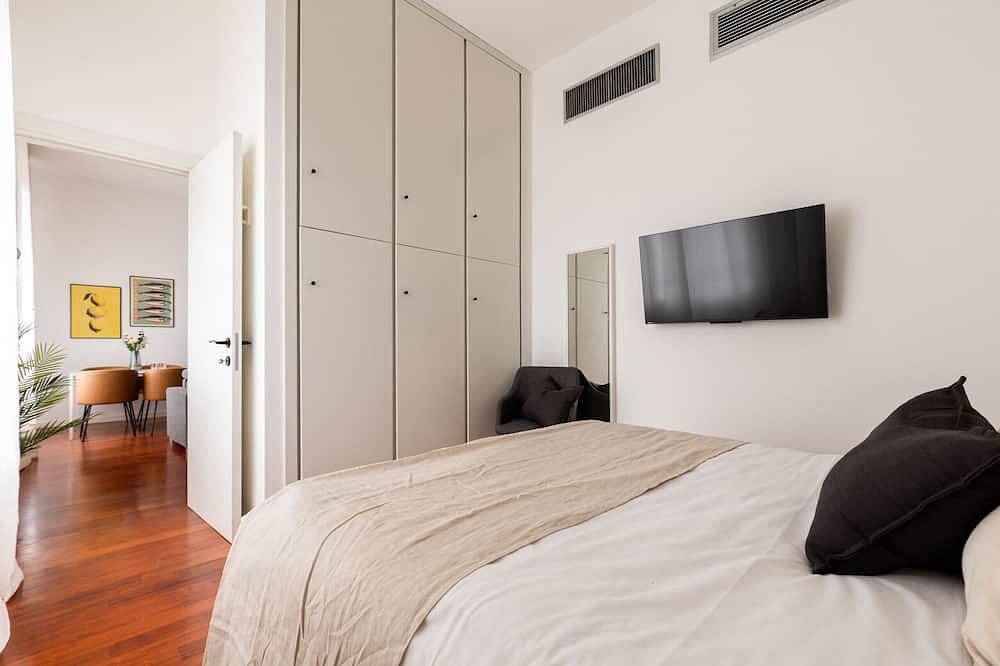 Entire apartment, Garibaldi - Modern 1 Br in Brera in Milan, Milan Province