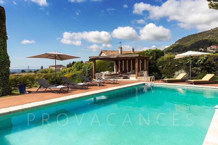 Location de vacances pour 10 personnes, avec piscine et jardin à Tourrettes-sur-Loup - 4