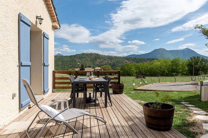 Gîte pour 2 personnes, avec Jacuzzi et Terrasse ainsi que Jardin et Sauna à Champtercier - 4