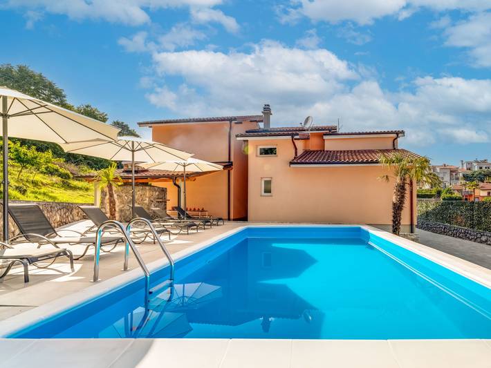 Ferienhaus für 9 Personen, mit Garten und Balkon sowie Ausblick in Opatija Riviera