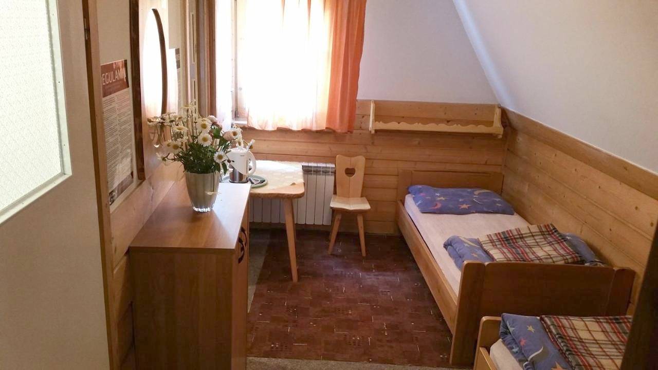 Cały apartament wypoczynkowy, Pokoje Gościnne i Duży Domek Camp Harenda Zakopane z epickim widokiem na Tatry i Giewont in Poronin, Karpaty (Polska)