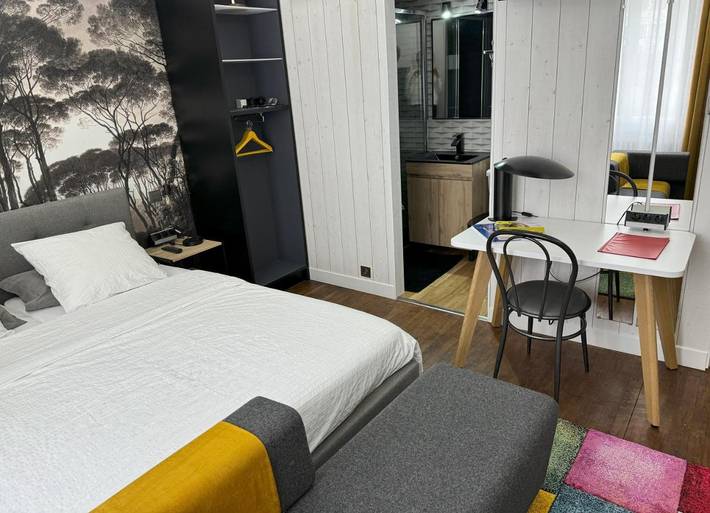 Gîte pour 2 personnes, avec Terrasse ainsi que Jardin et Piscine dans Montaigu-Vendée - 2