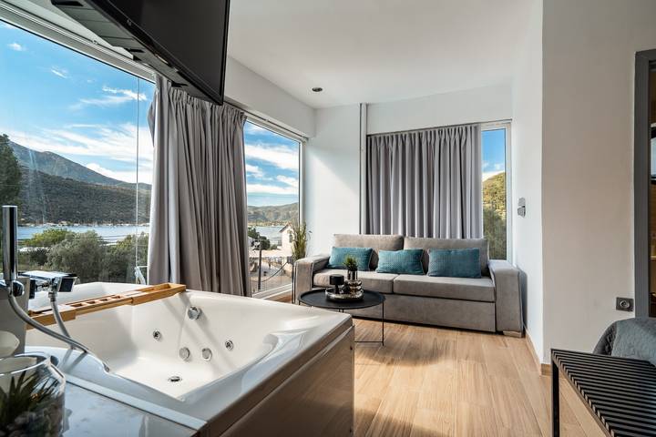 Villa 'Boat' mit Meerblick, WLAN und Klimaanlage in Desimi Strand, Griechenland