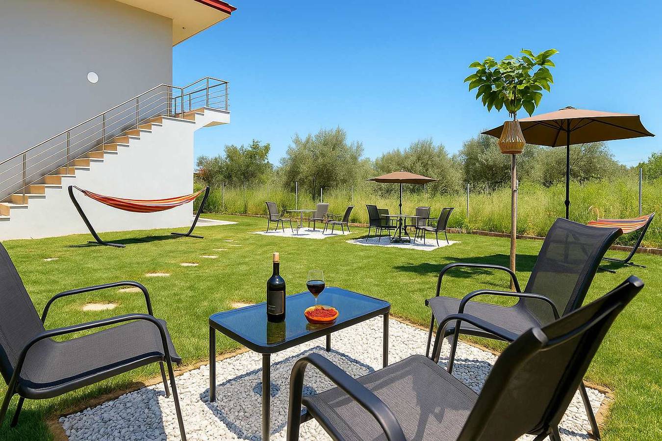Ganze Wohnung, Ferienwohnung für 4 Personen mit Garten in Paralia Vrasna, Thessaloniki und Umgebung
