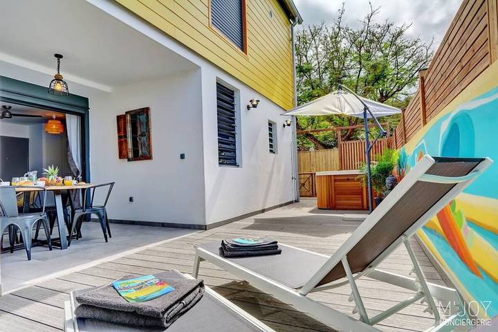 Appartement entier, Handiloft Dodo - Appart accessible Pmr avec Jacuzzi in Saint-Leu, Île de la Réunion
