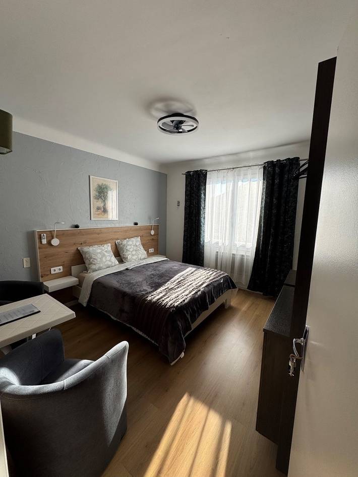 Chambre pour 2 personnes avec terrasse in Castellane, Région Castellane