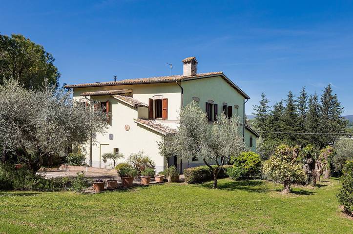Villa Giusi in San Severino Marche, Provincia di Macerata