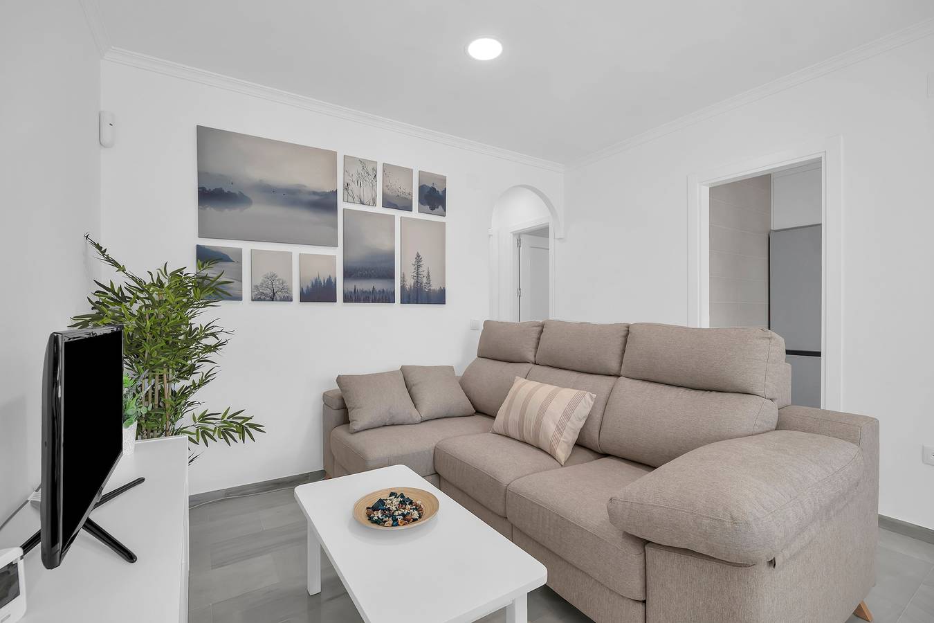 Ganze Wohnung, Ferienwohnung 'Apartamento El Ancla' mit Gemeinschaftspool und privater Terrasse in Playa La Barrosa, Chiclana de la Frontera