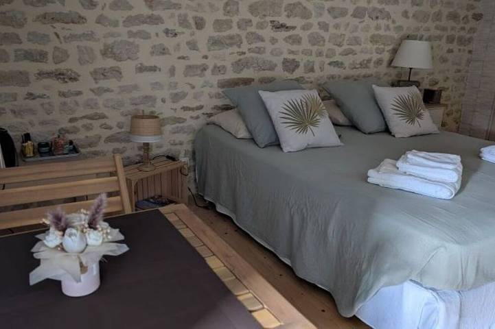 Location de vacances pour 3 personnes, avec Jardin à Bernay-Saint-Martin