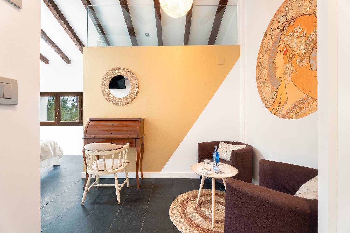 Zimmer 'Sol' mit Bergblick, Wi-Fi und Klimaanlage in Navajas, Castellón Provinz