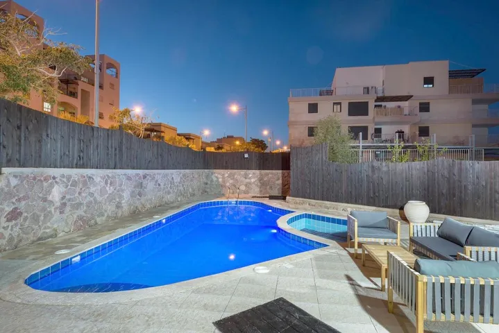 Appartement de vacances pour 10 personnes, avec vue ainsi que piscine et jardin - 1