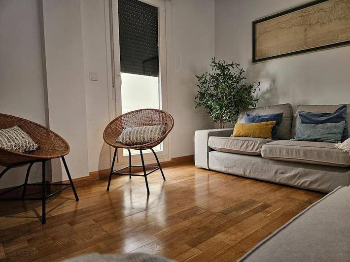 Casa de vacaciones para 8 personas, con piscina además de terraza y vistas en Comillas