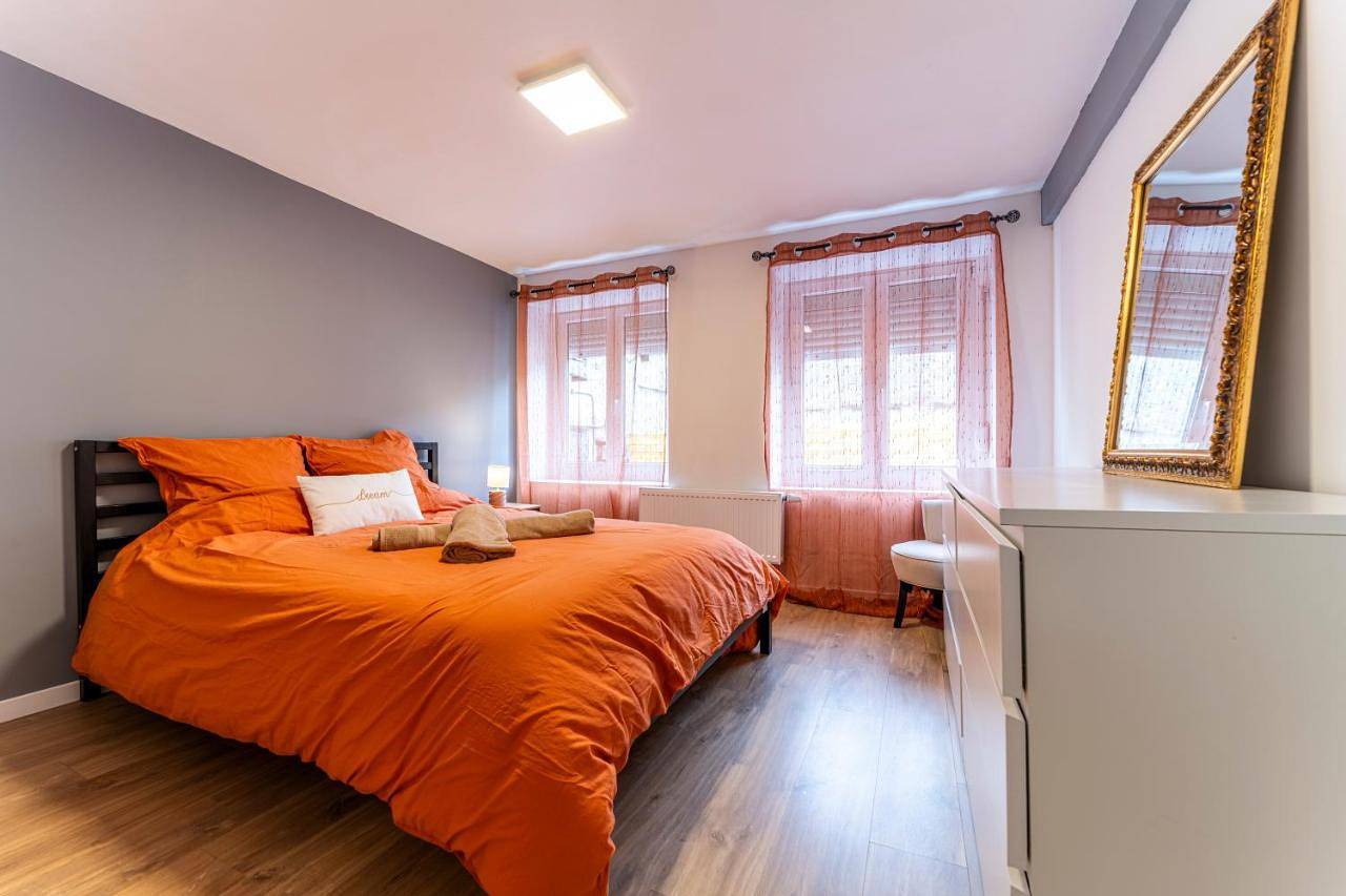 Appartement entier, L'Hermitage - 3 beds - Wifi - Free Parking in Haubourdin, Région de Lille