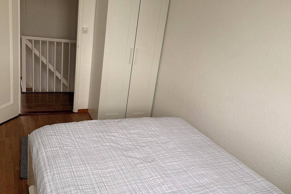 Entire apartment, Spacious 3-bedroom duplex, Netflix, telecommuting in Genève, Lake Geneva