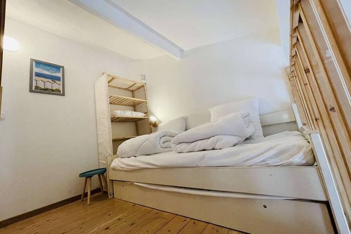 Location de vacances pour 4 personnes, avec terrasse ainsi que jardin et piscine, animaux acceptés dans Plage des Sables-Vignier - 4