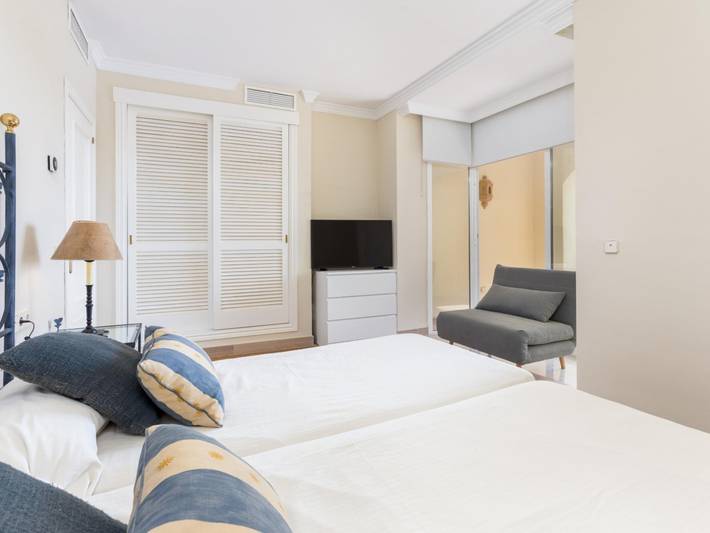Ferienwohnung für 6 Personen, mit Meerblick und Balkon sowie Terrasse und Pool in Marbella - 4