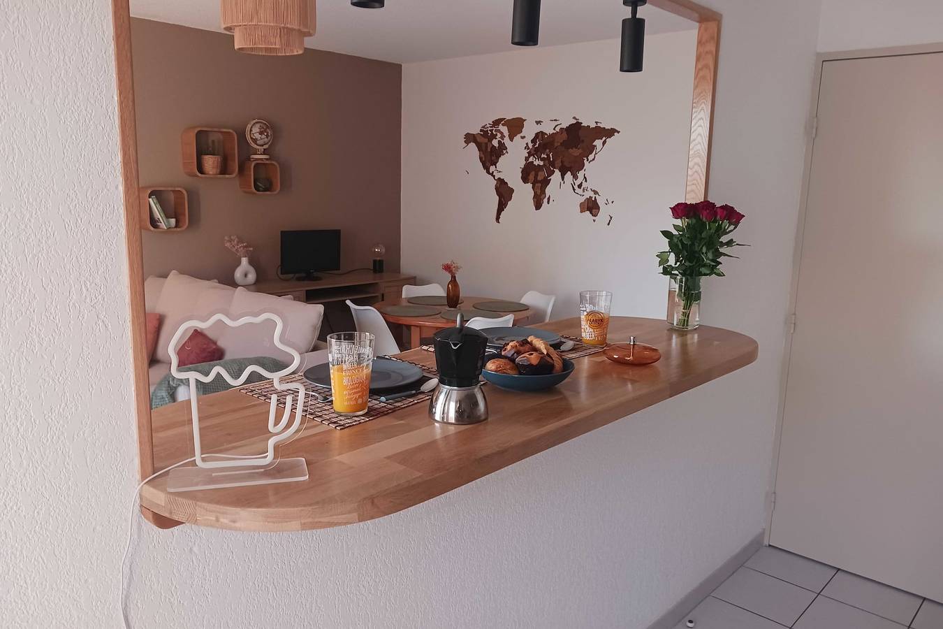 Appartement entier, Appartement à Montpellier avec place de parking in Port Marianne, Montpellier