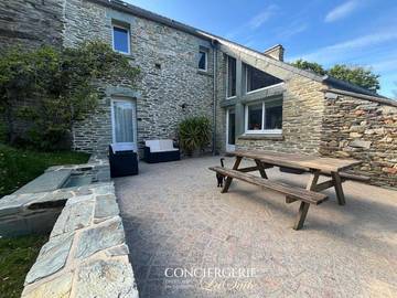 Gîte pour 6 personnes, avec terrasse à La Glacerie