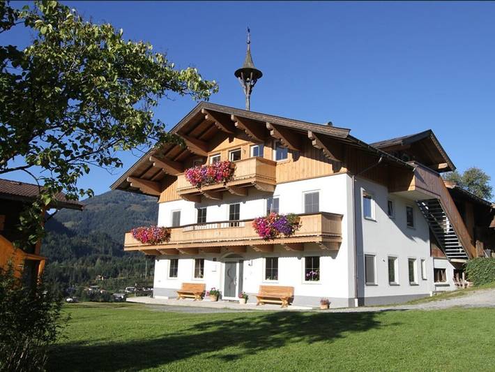 Ferienhaus für 4 Personen, mit Balkon und Garten in Fieberbrunn