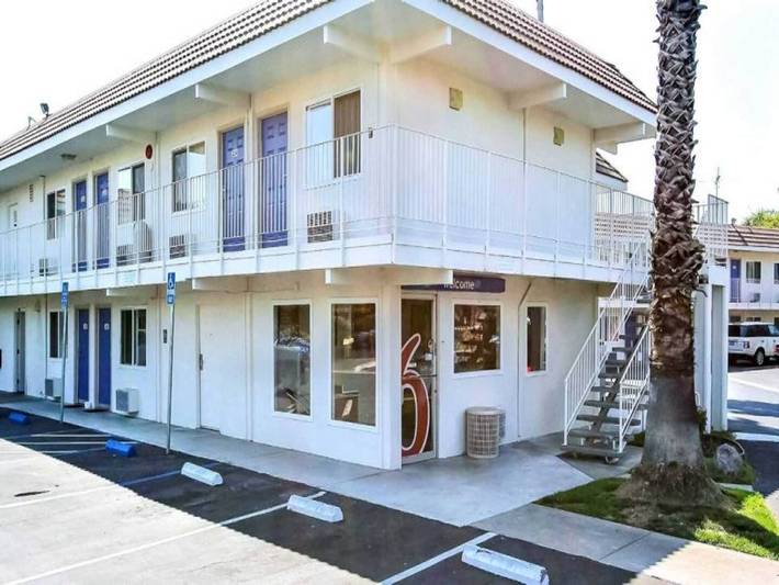 Apartamento entero, 1 Cama King | Nevera in Campbell, Silicon Valley
