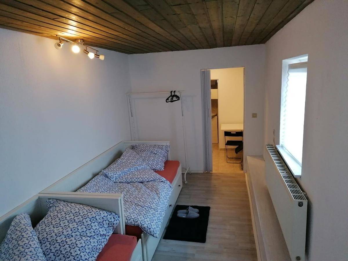Ganze Wohnung, One-Bedroom Apartment in Laichingen, Laichingen Region