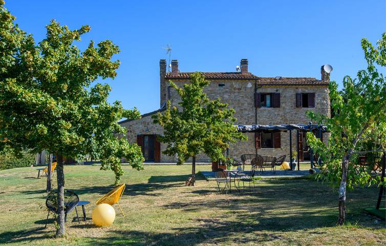 Casa vacanza per 2 persone, con giardino e piscina nelle Marche