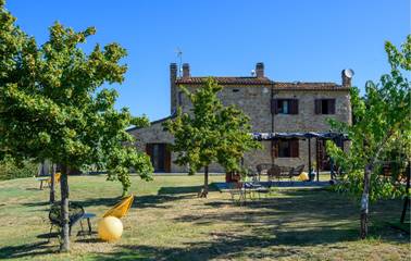 Ferienhaus für 2 Personen, mit Pool und Garten in Marche