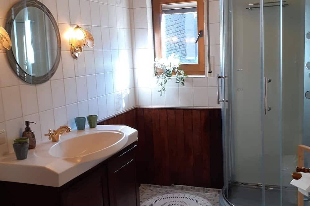 Ganze Wohnung, Maisonettewohnung für Familien/ Gruppen/2 Schlafzimmer in Ediger-Eller, Cochem-Zell