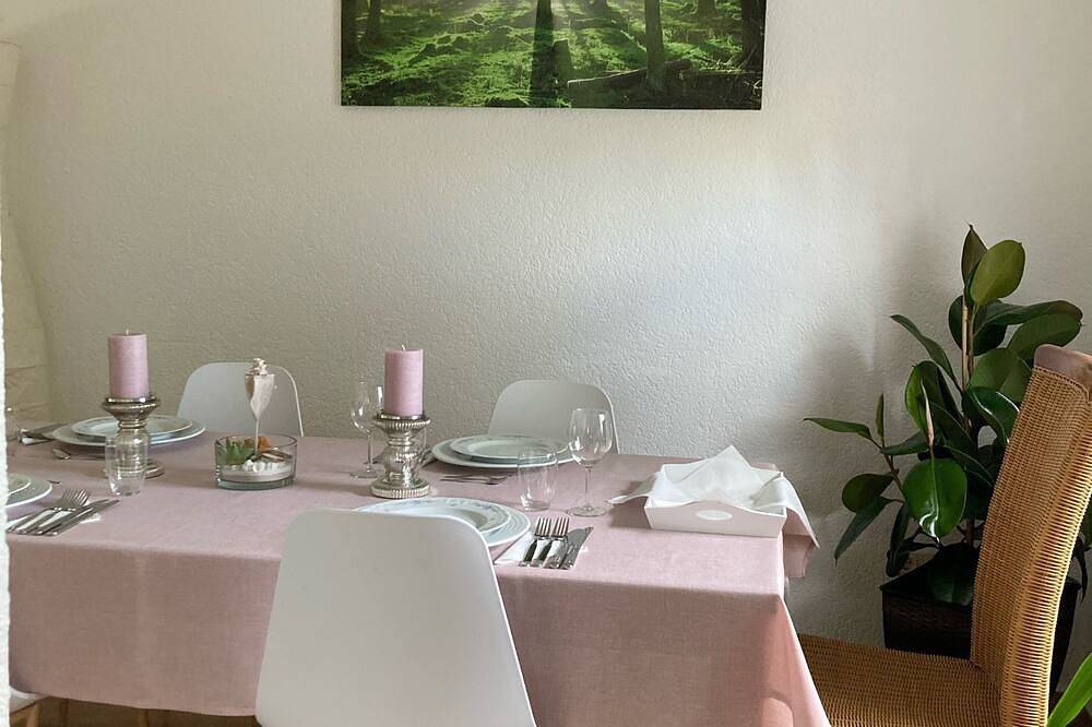Ferienhaus++ Urlaub ++ Wlan++Haustiere Willkommen ++Platz für die Familie in Schotten, Vogelsberg Region