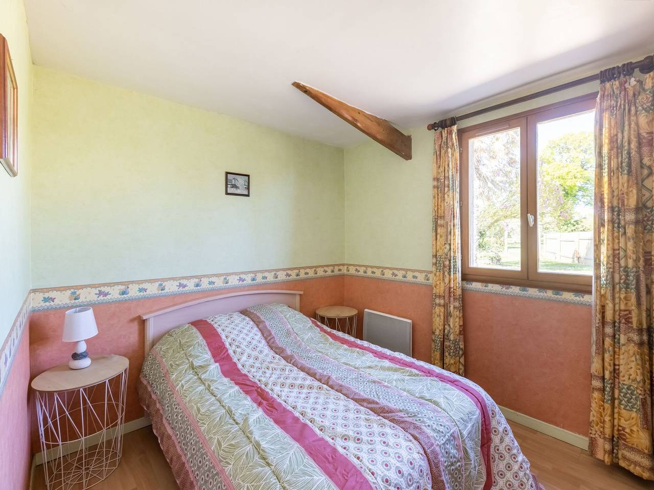 Charmante maison avec verger in Montaigu-la-Brisette, Côte de la Déroute