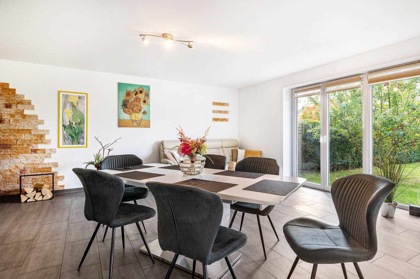 Ferienhaus 'Großes Im Grünen -' mit Privater Terrasse, Privatem Garten und Wlan in Dummerstorf, Rostock und Umgebung