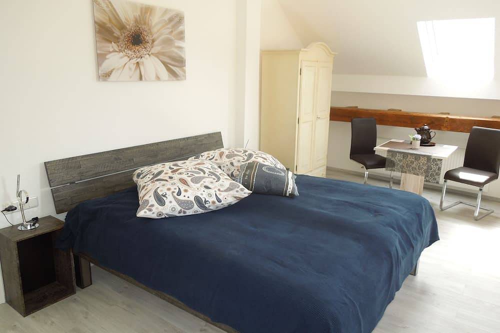 Ganze Wohnung, Direkt am Rhein im Welterbe Oberes Mittelrheintal zwischen Burgen und Reben in Lorchhausen, Lorch