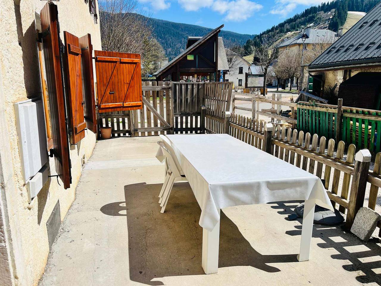 Ganze Wohnung, Zentrales Apt in Autrans, 8 Pers, Terrasse, Parkplatz in Autrans-Méaudre-en-Vercors, Parc naturel régional du Vercors