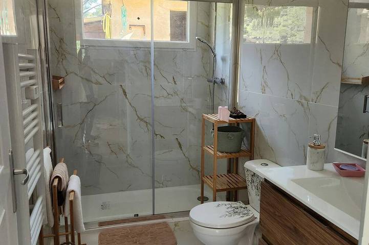 Location de vacances pour 3 personnes, avec balcon à Tourrette-Levens - 4