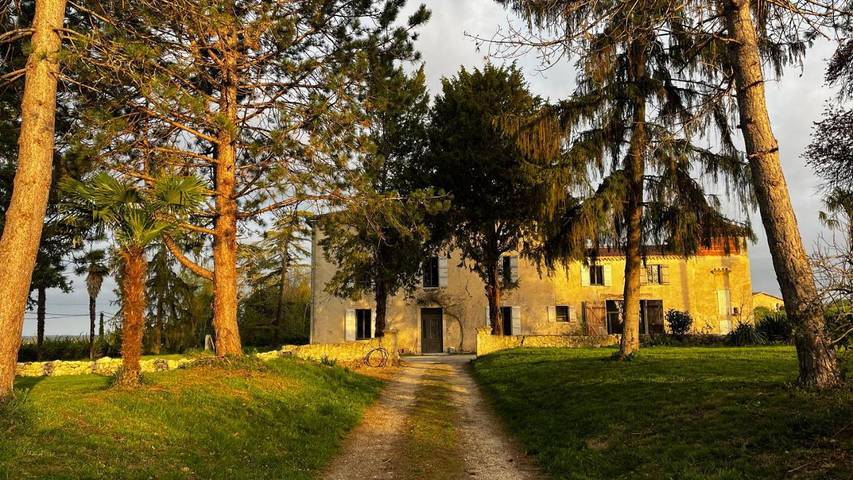 Chambre d’hôte pour 2 personnes, avec jacuzzi et jardin ainsi que piscine et terrasse dans le Gers - 2