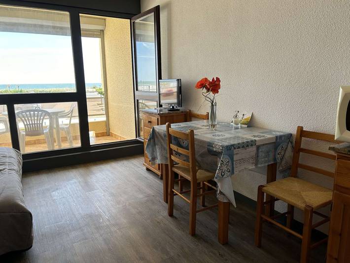 Ganze Wohnung, Studio am Meer - Haustiere Erlaubt, Parkplatz Inklusive in Saint Pierre la Mer, Fleury