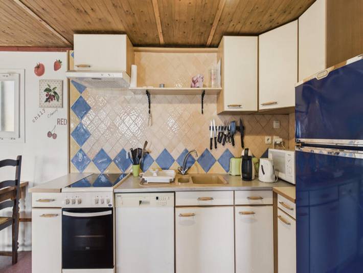 Gîte pour 5 personnes, avec terrasse ainsi que jardin et piscine, adapté aux familles à Salignac-Eyvigues - 3