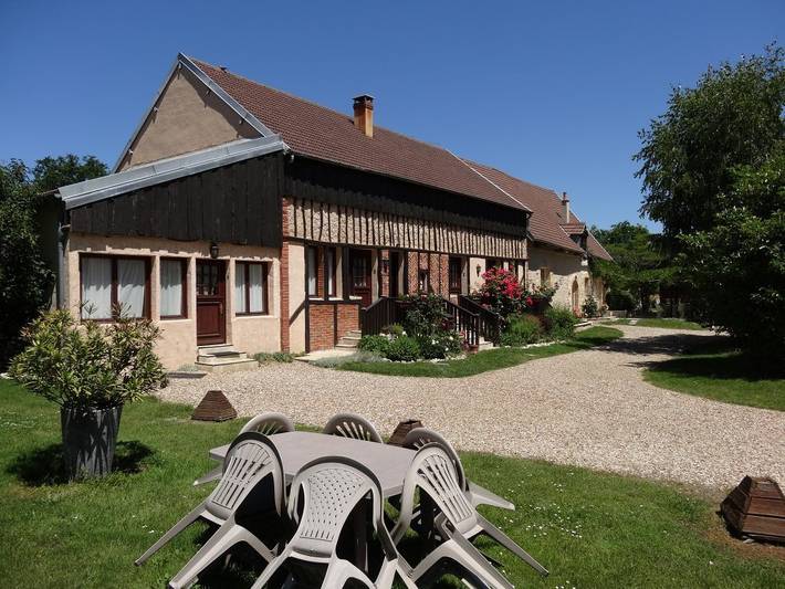 Gîte pour 8 personnes, avec jardin à Beaulieu-sur-Loire - 2