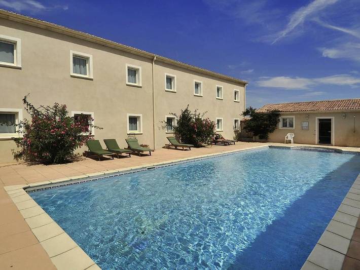 Hôtel pour 2 personnes, avec terrasse et piscine, animaux acceptés