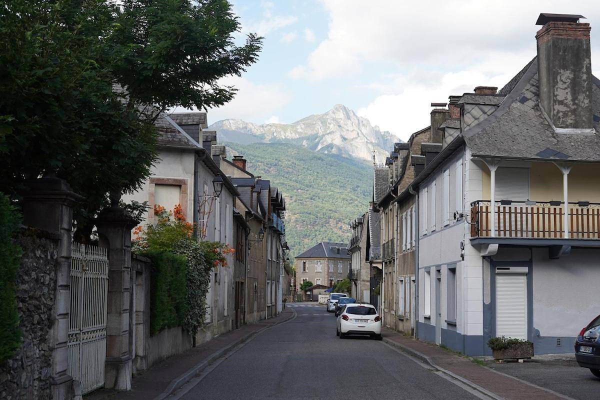 Appartement entier, L'Évasion Pyrénéenne - Votre Cocon Ressourçant in Cierp-Gaud, Pyrénées