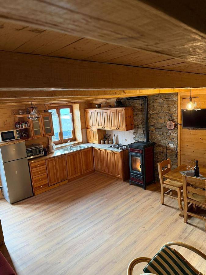 Chalet Baita Lake View in Mello, Alpes de la Bernina