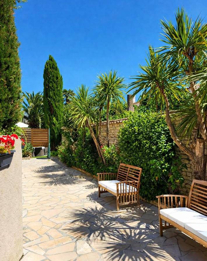 Appart’hôtel pour 7 personnes, avec vue et jardin, animaux acceptés