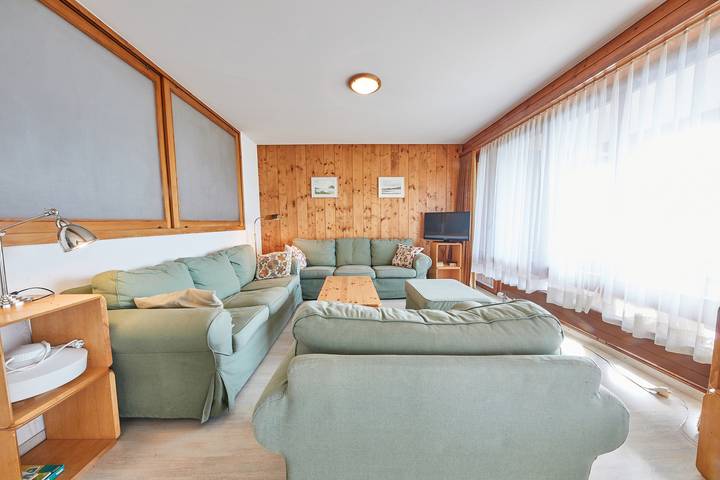 Ferienwohnung für 8 Personen, mit Sauna und Balkon/Terrasse sowie Pool und Balkon - 1